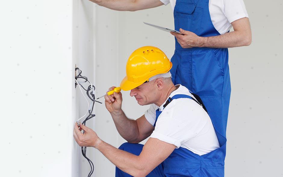 électricien professionnel Paris 8